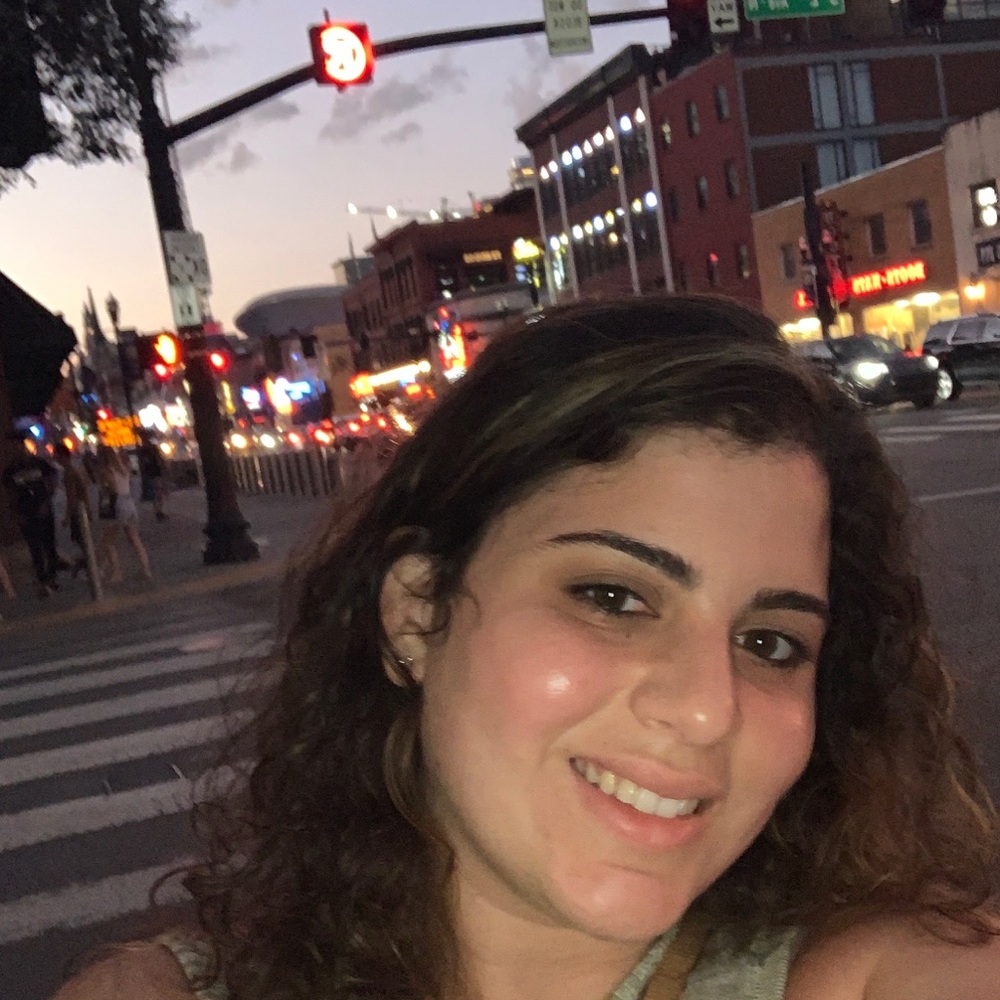 Meet your Posher, Justina